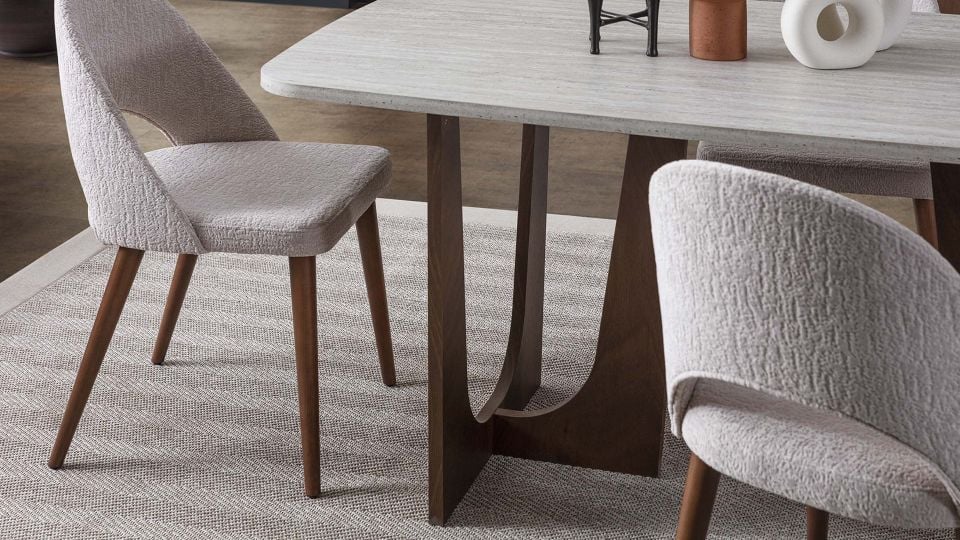 Malaga Yemek Masası